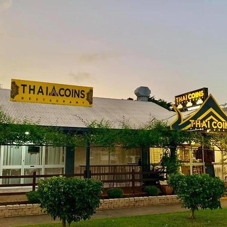 Motel Nomad Cairns Buitenkant foto